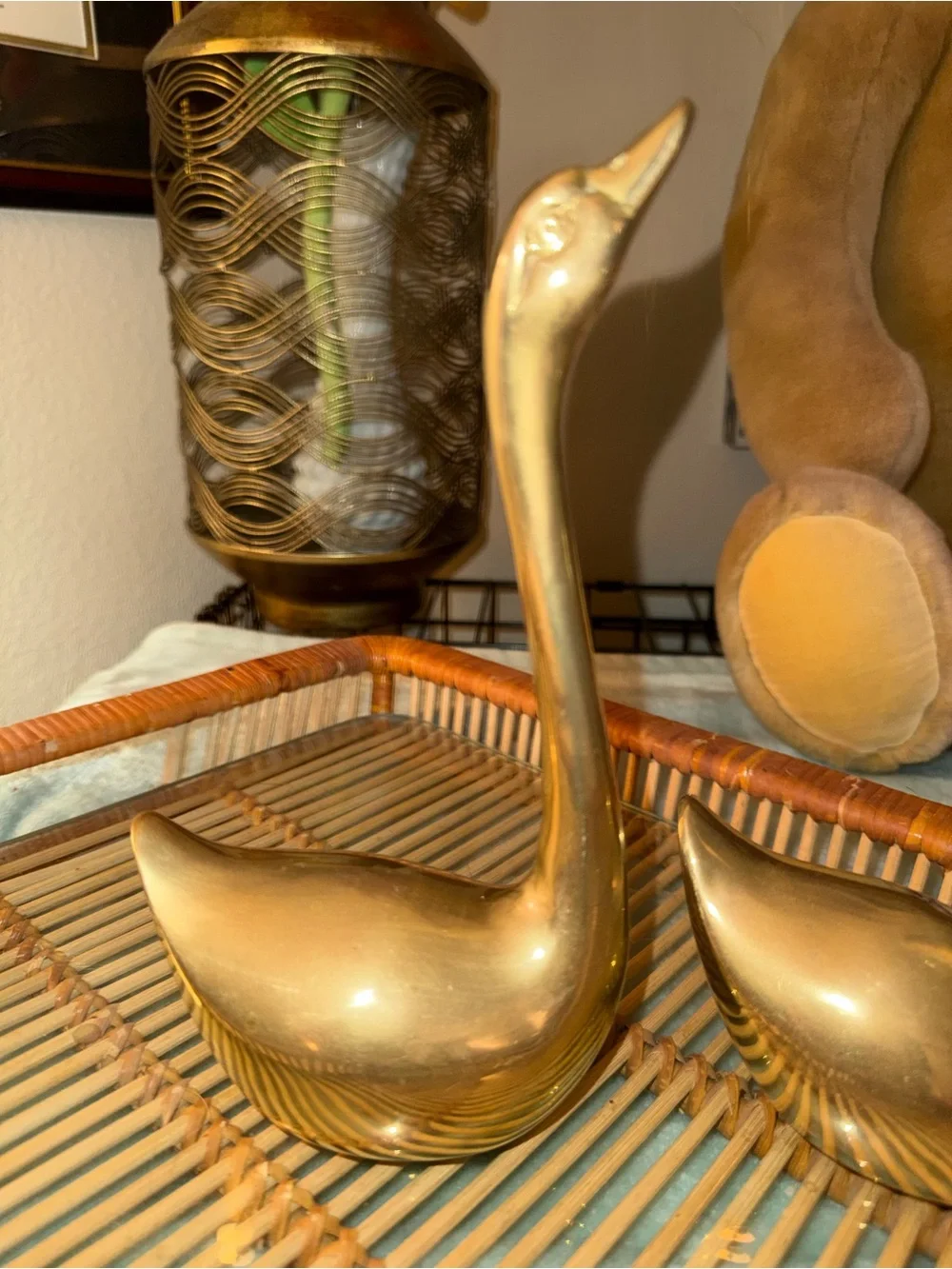VIntage Brass Swan Figurine Pair - Gold Décor